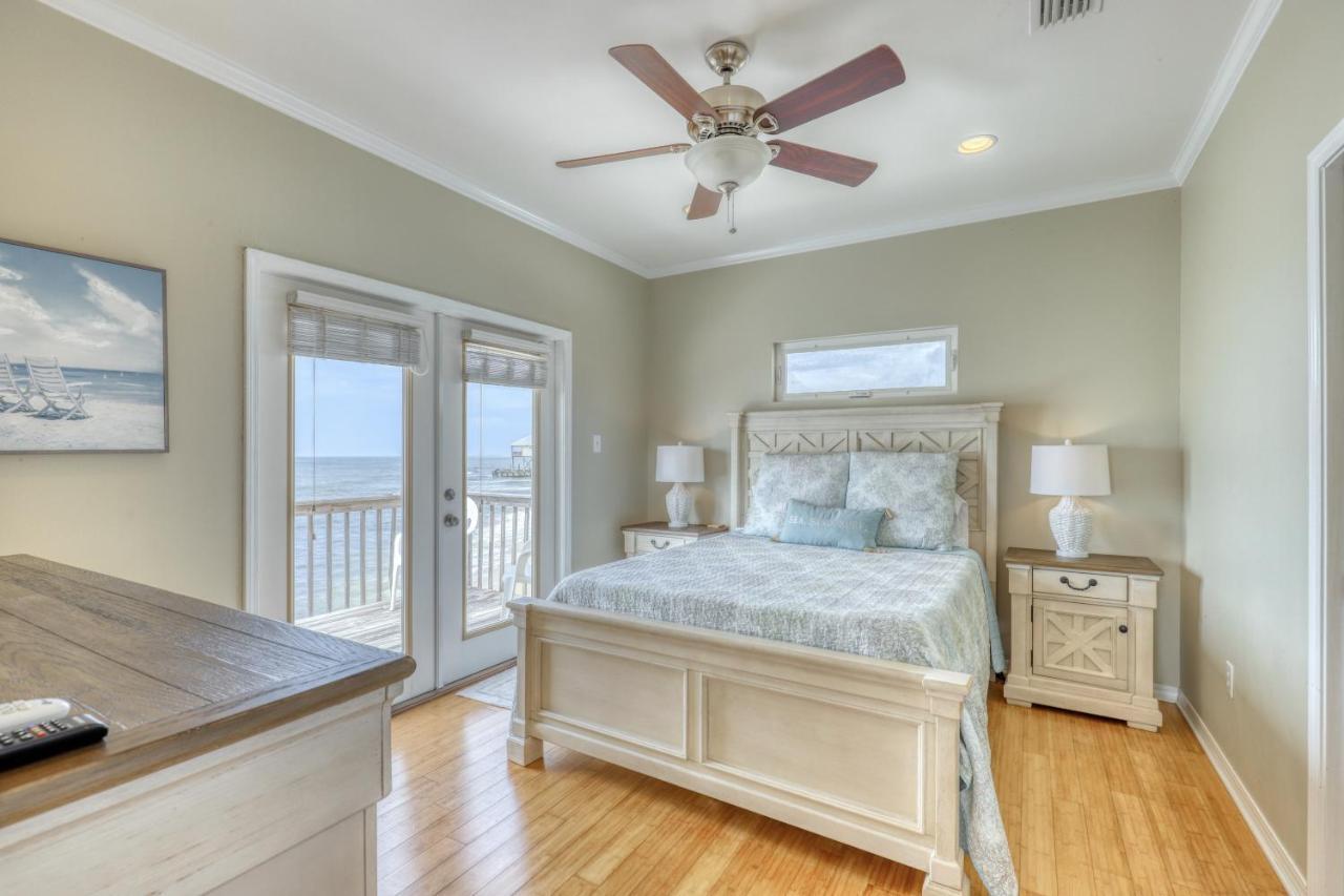 Villa Delphinus - Beachfront! And Pet Friendly! Feel The Ocean Breezed And Hear The Waves Lapping Right At Your Doorstep! Home Dauphin Island Exterior photo